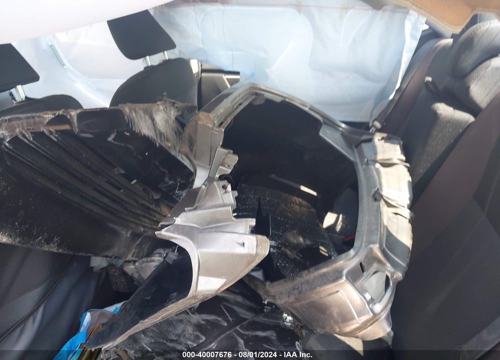 2018 TOYOTA COROLLA LE VIN: 2T1BURHE1JC103405