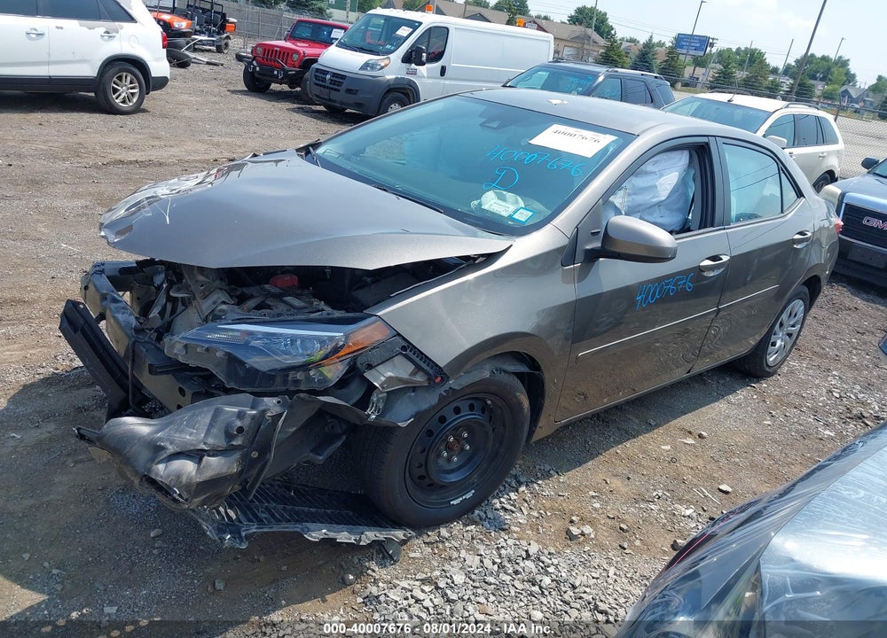 2018 TOYOTA COROLLA LE VIN: 2T1BURHE1JC103405