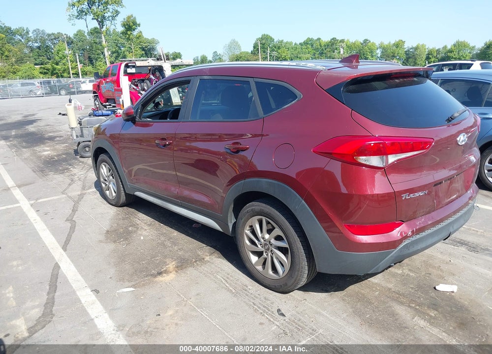2018 HYUNDAI TUCSON SEL VIN: KM8J33A45JU662080