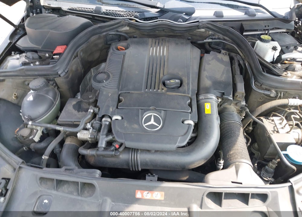2013 MERCEDES-BENZ C 250 VIN: WDDGJ4HB2DF928927