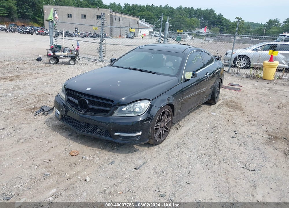 2013 MERCEDES-BENZ C 250 VIN: WDDGJ4HB2DF928927
