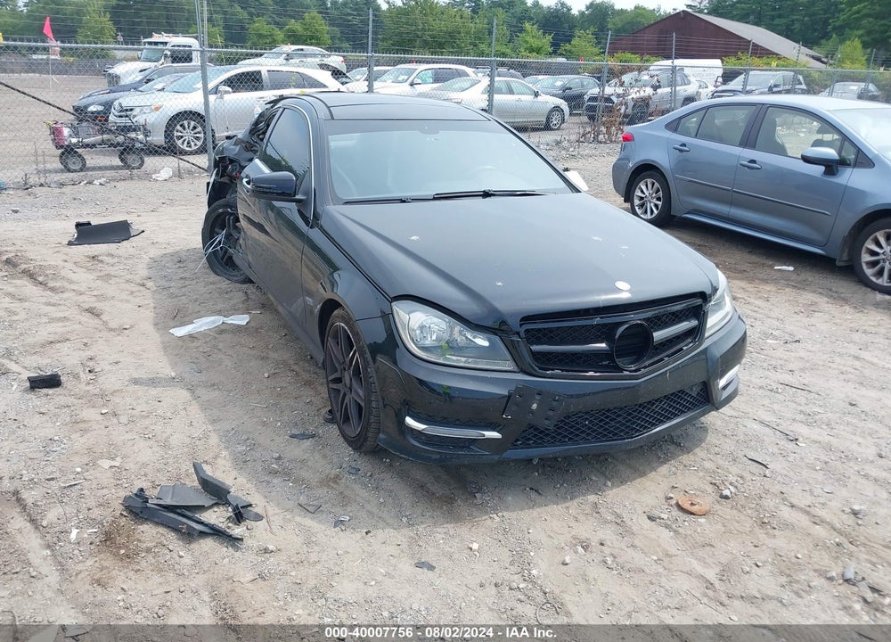 2013 MERCEDES-BENZ C 250 VIN: WDDGJ4HB2DF928927