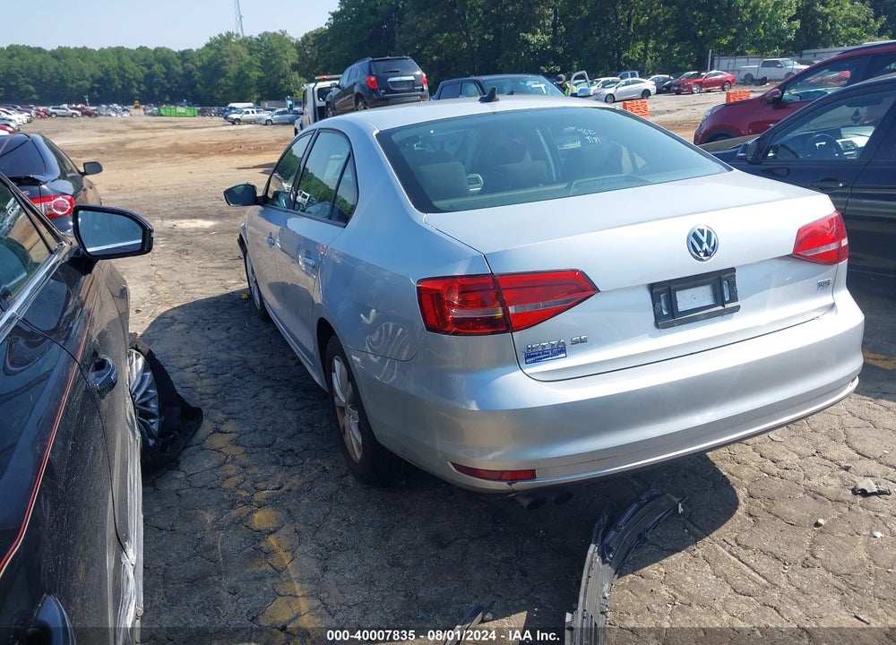 2015 VOLKSWAGEN JETTA 1.8T SE VIN: 3VWD17AJ3FM401818