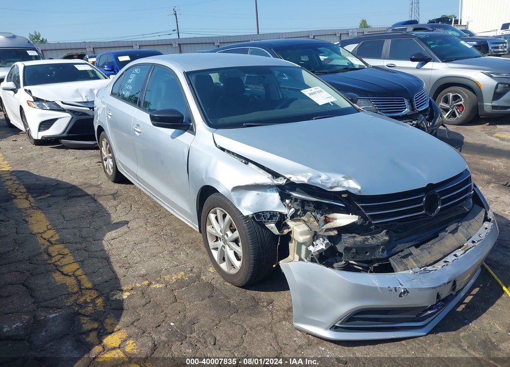 2015 VOLKSWAGEN JETTA 1.8T SE VIN: 3VWD17AJ3FM401818