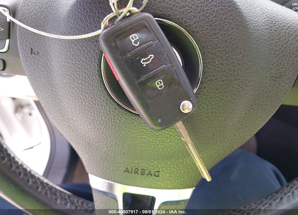 2012 VOLKSWAGEN JETTA 2.5L SE VIN: 3VWDX7AJ2CM412996