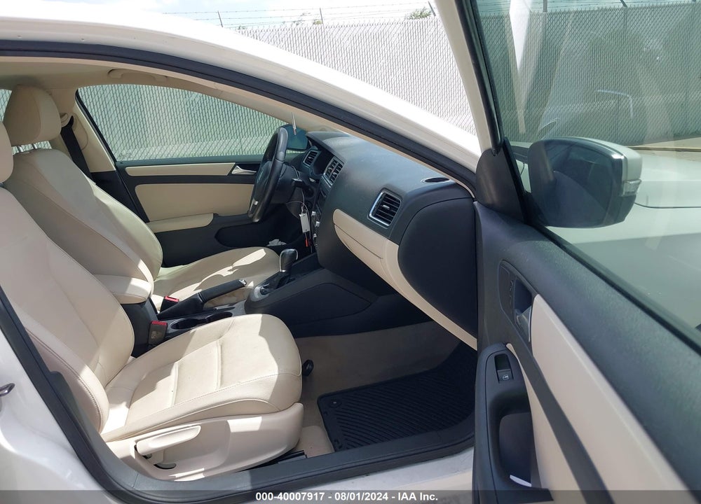 2012 VOLKSWAGEN JETTA 2.5L SE VIN: 3VWDX7AJ2CM412996