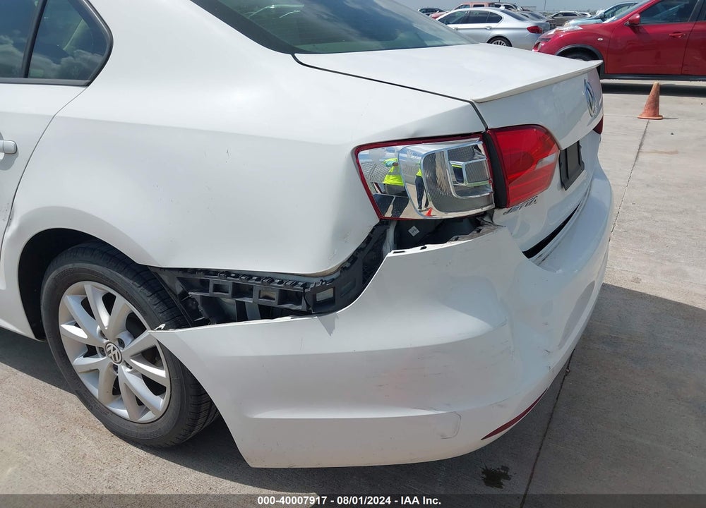 2012 VOLKSWAGEN JETTA 2.5L SE VIN: 3VWDX7AJ2CM412996