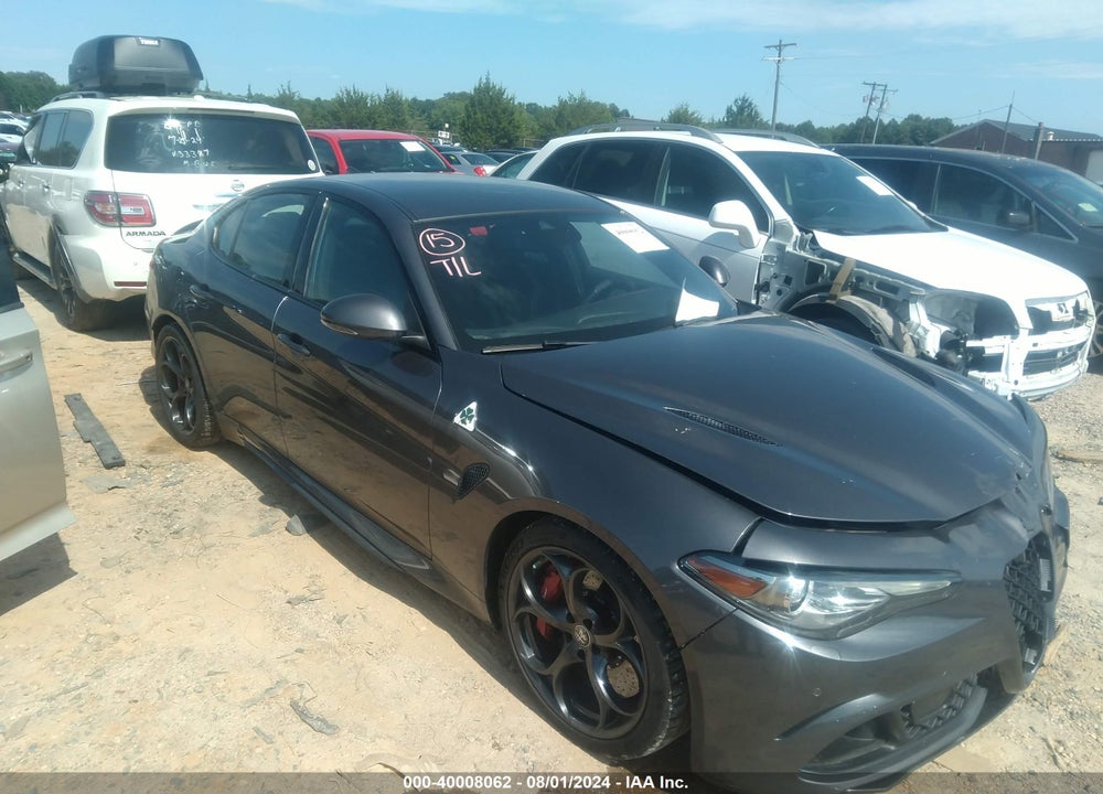 2017 ALFA ROMEO GIULIA QUADRIFOGLIO RWD VIN: ZARFAEAV5H7544405