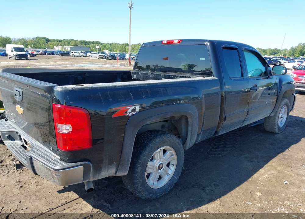2013 CHEVROLET SILVERADO 1500 LT VIN: 1GCRKSE74DZ199607