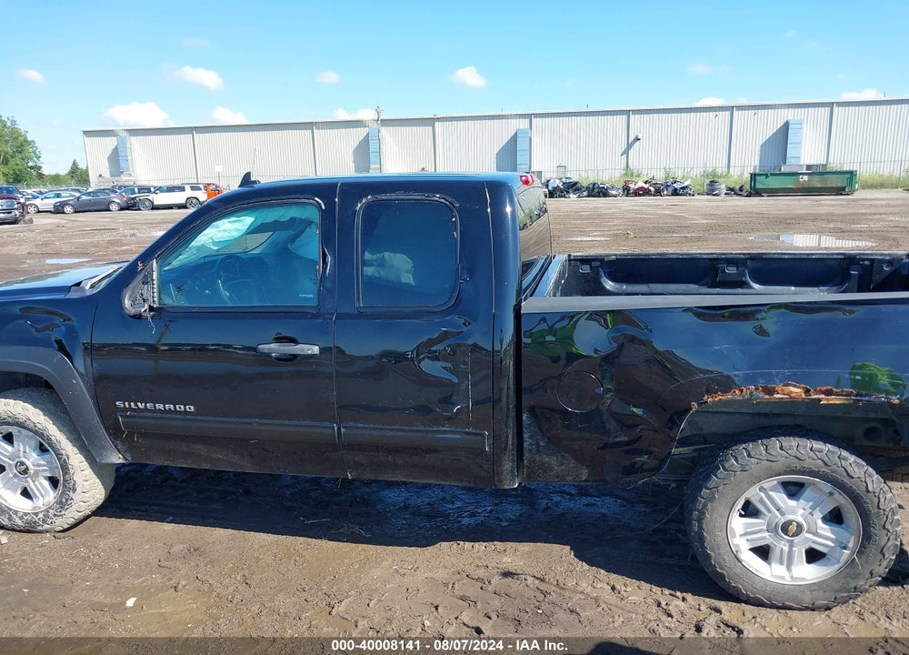 2013 CHEVROLET SILVERADO 1500 LT VIN: 1GCRKSE74DZ199607
