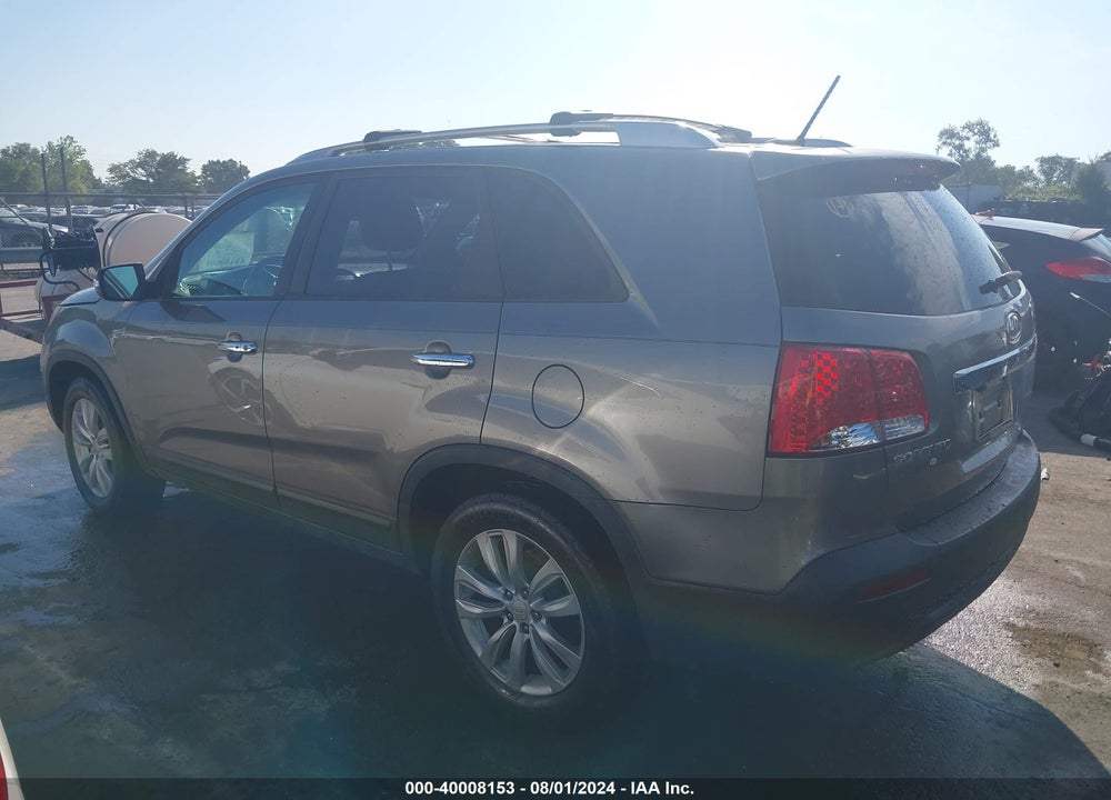 2011 KIA SORENTO EX VIN: 5XYKU3A10BG009638