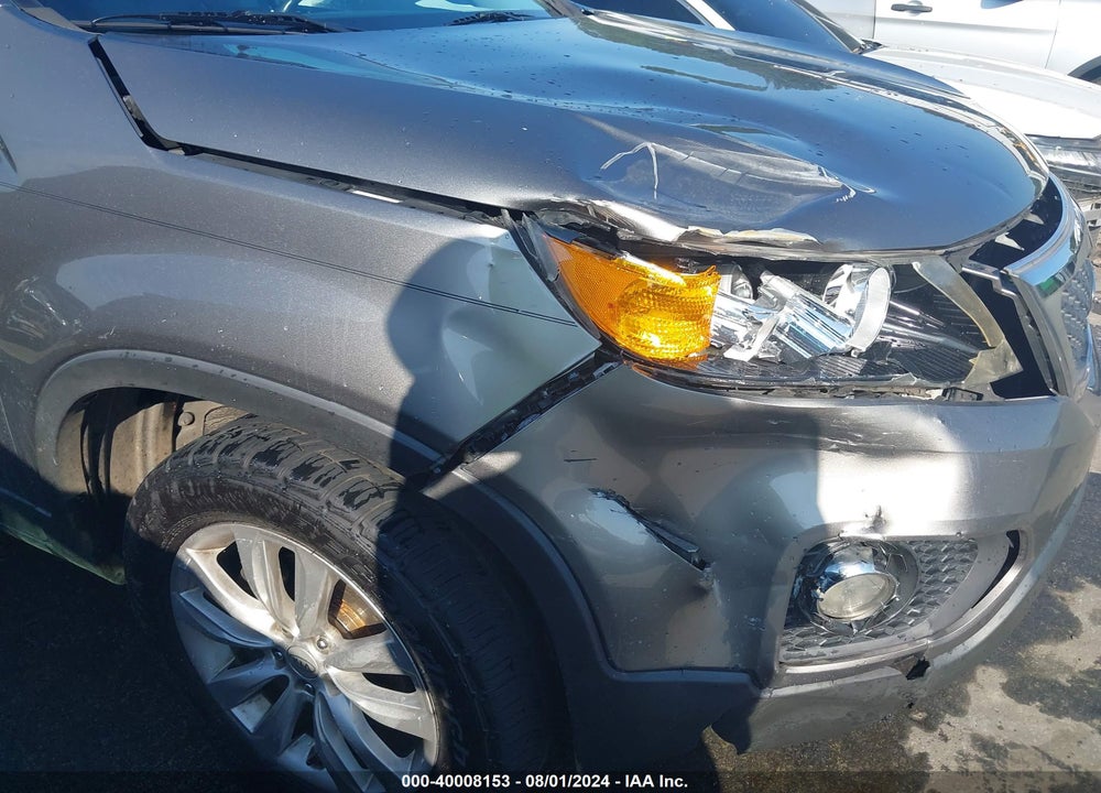 2011 KIA SORENTO EX VIN: 5XYKU3A10BG009638