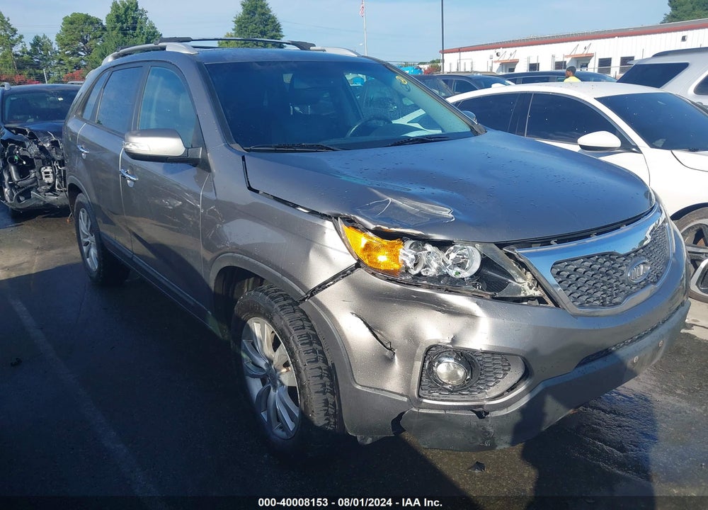 2011 KIA SORENTO EX VIN: 5XYKU3A10BG009638