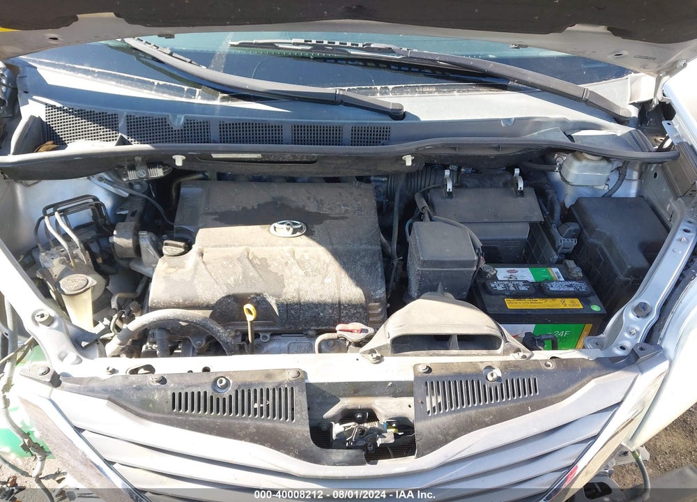 2011 TOYOTA SIENNA XLE V6 VIN: 5TDYK3DC1BS037514