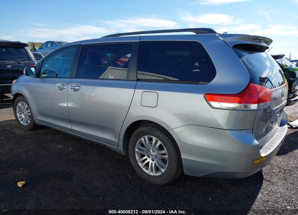 2011 TOYOTA SIENNA XLE V6 VIN: 5TDYK3DC1BS037514
