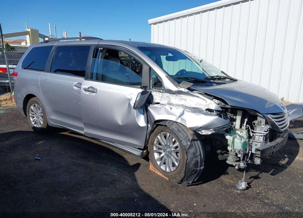 2011 TOYOTA SIENNA XLE V6 VIN: 5TDYK3DC1BS037514