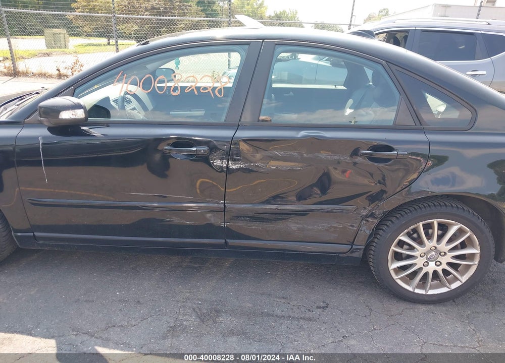 2008 VOLVO S40 T5 VIN: YV1MH672982383192