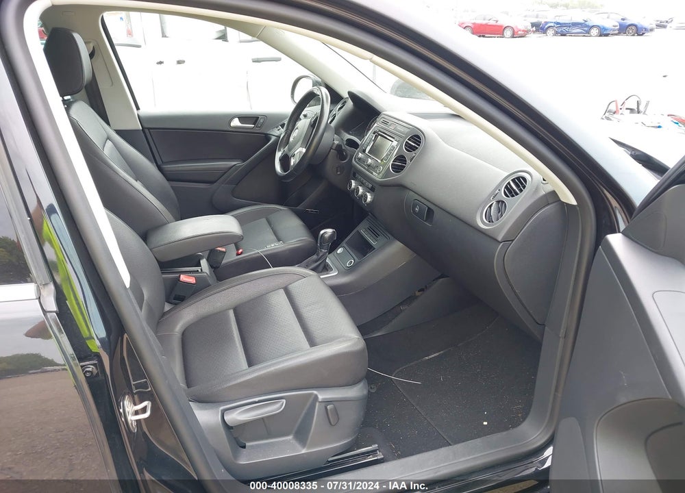 2015 VOLKSWAGEN TIGUAN SEL VIN: WVGAV7AX1FW590415