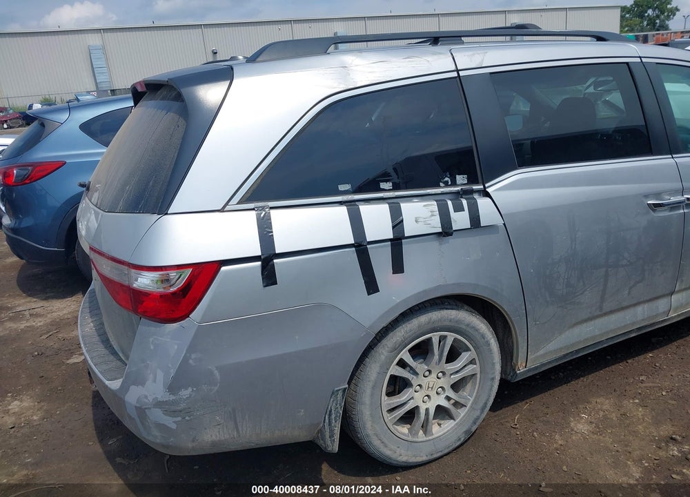 2011 HONDA ODYSSEY EX-L VIN: 5FNRL5H6XBB076916