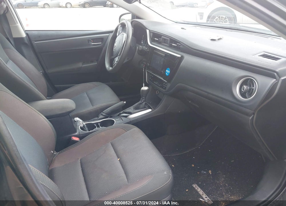 2019 TOYOTA COROLLA LE VIN: 2T1BURHE2KC185887