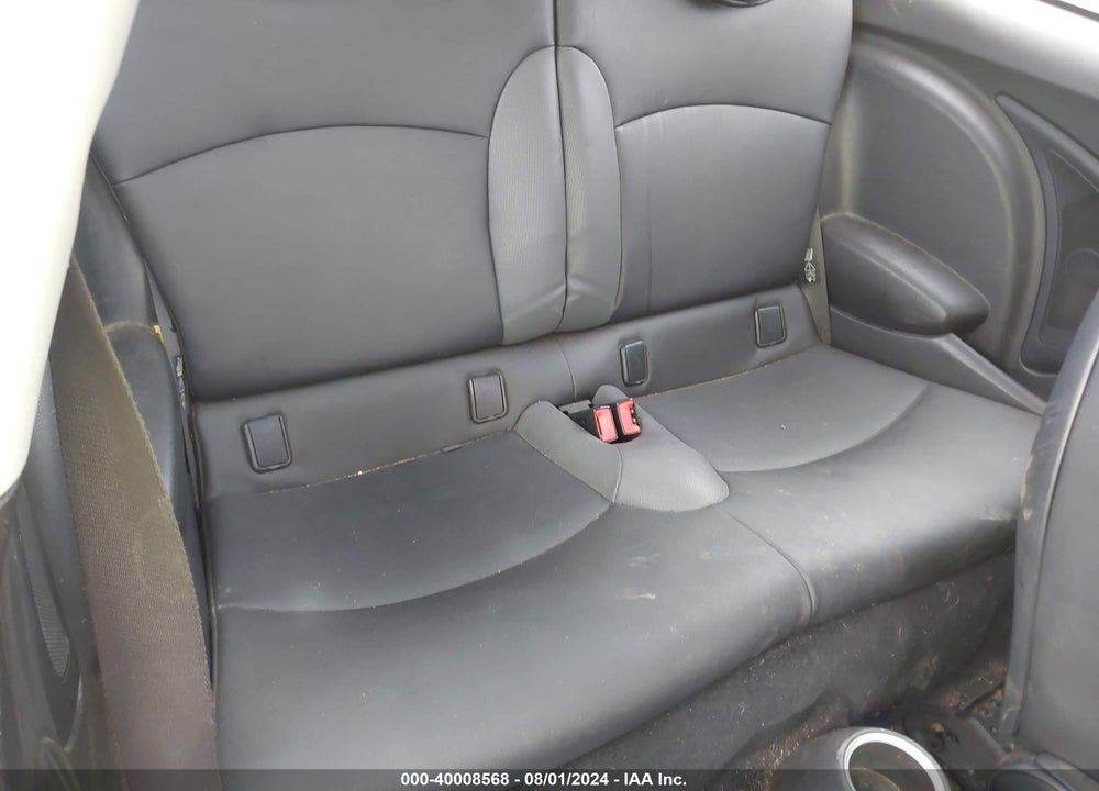 2008 MINI COOPER S VIN: WMWMF73518TT87178