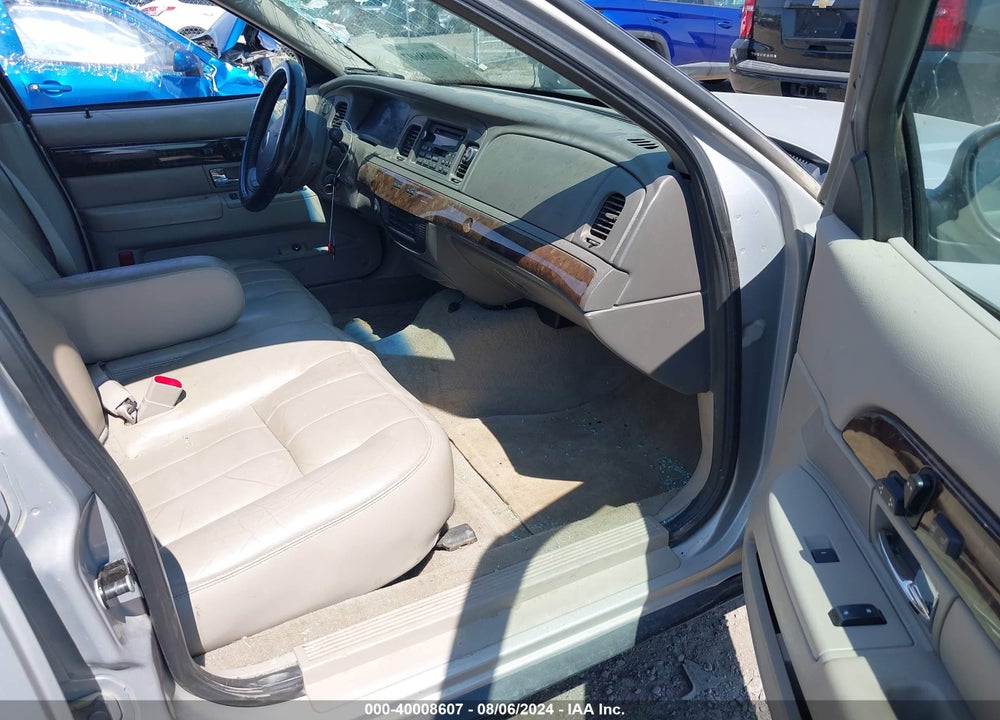 2011 MERCURY GRAND MARQUIS LS VIN: 2MEBM7FV3BX603276