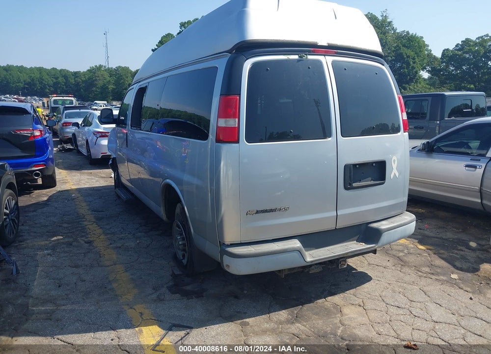 2017 CHEVROLET EXPRESS 2500 LT VIN: 1GAWGFFF5H1122758