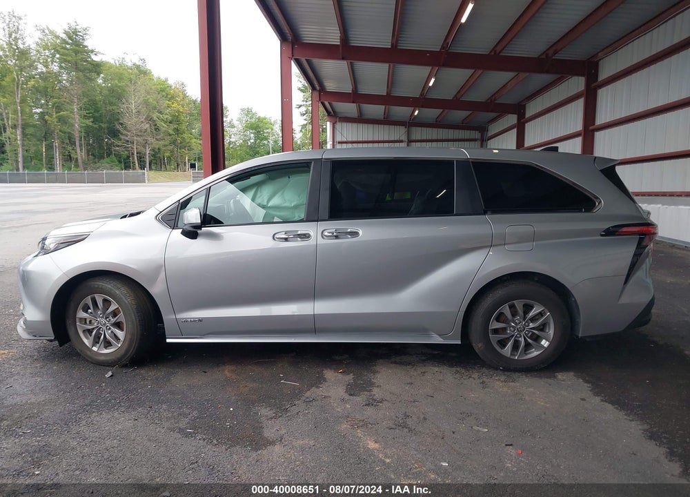 2021 TOYOTA SIENNA XLE VIN: 5TDYSKFC9MS005002