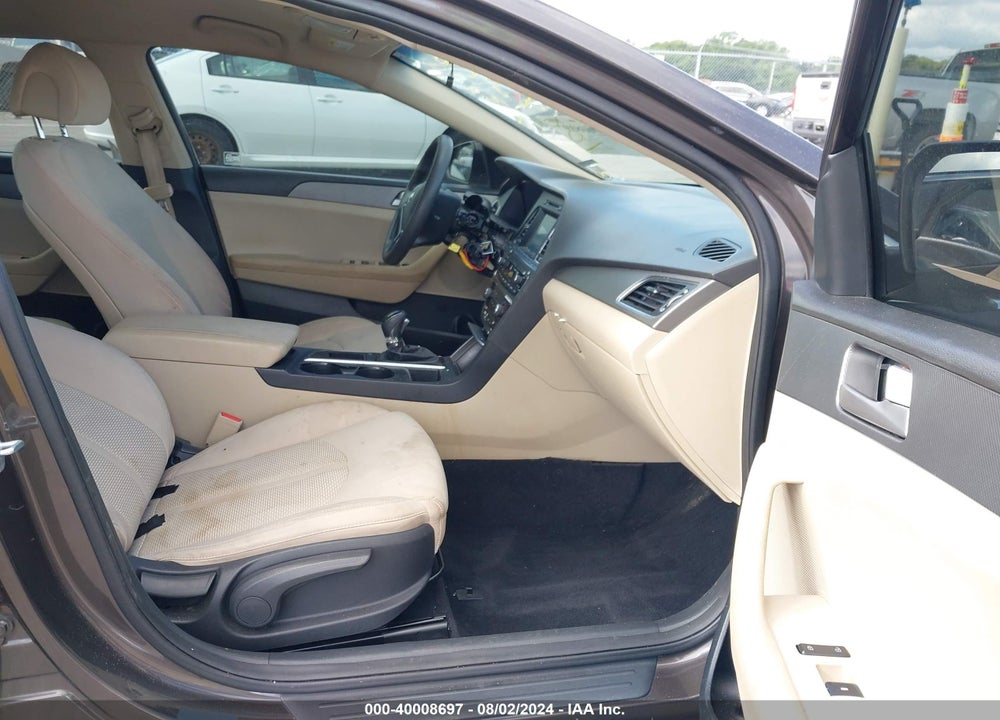2016 HYUNDAI SONATA SE VIN: 5NPE24AF4GH260733