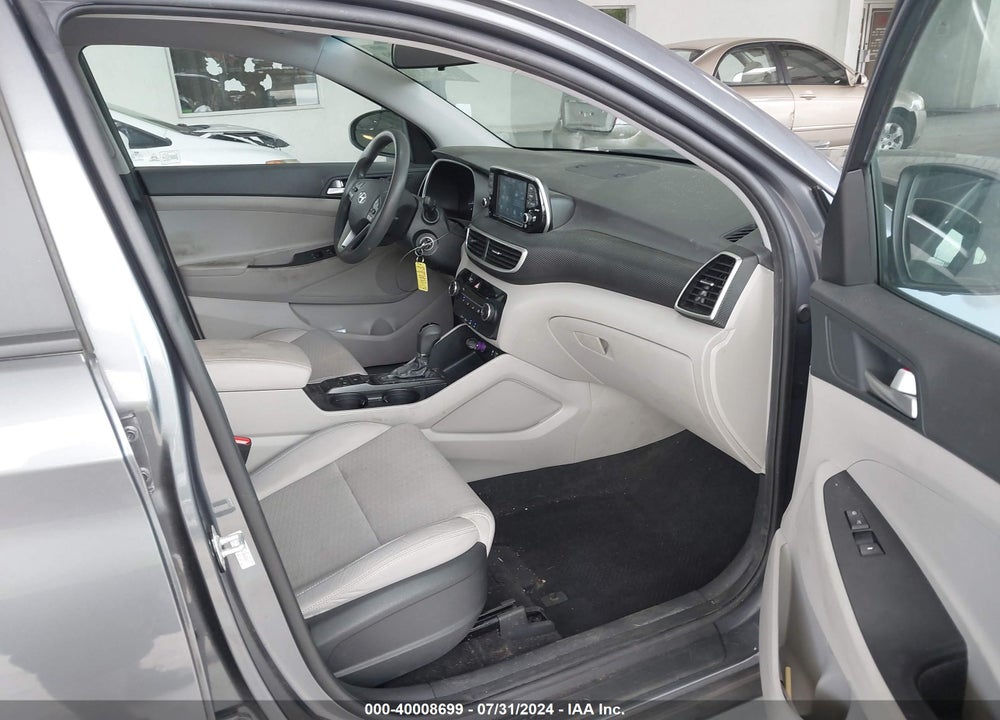 2019 HYUNDAI TUCSON SE VIN: KM8J23A4XKU064491