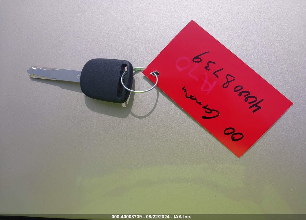 2000 TOYOTA CAMRY LE VIN: JT2BG22KXY0461192