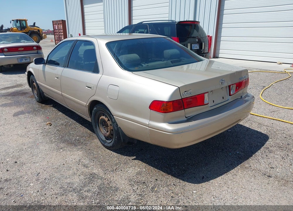 2000 TOYOTA CAMRY LE VIN: JT2BG22KXY0461192