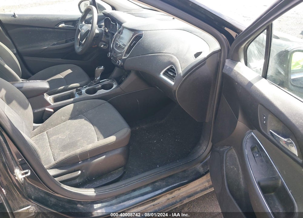 2018 CHEVROLET CRUZE LT AUTO VIN: 1G1BE5SM4J7146832
