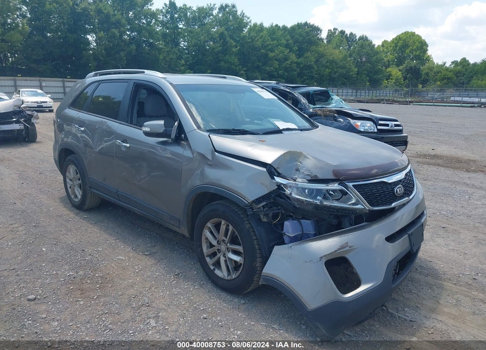 2014 KIA SORENTO LX VIN: 5XYKT4A68EG436610