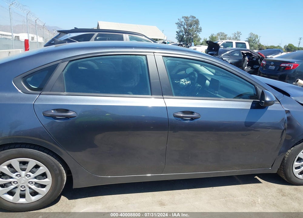 2021 KIA FORTE FE VIN: 3KPF24AD9ME401587