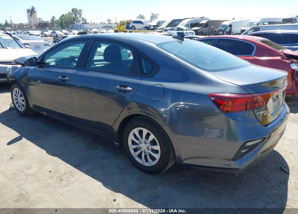 2021 KIA FORTE FE VIN: 3KPF24AD9ME401587