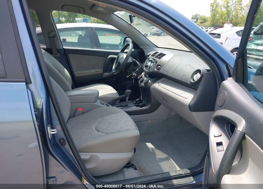 2011 TOYOTA RAV4 VIN: 2T3BF4DV0BW133747