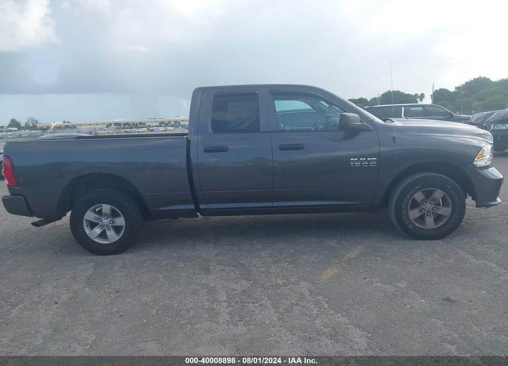 2018 RAM 1500 EXPRESS QUAD CAB 4X4 6'4 BOX VIN: 1C6RR7FG1JS342788