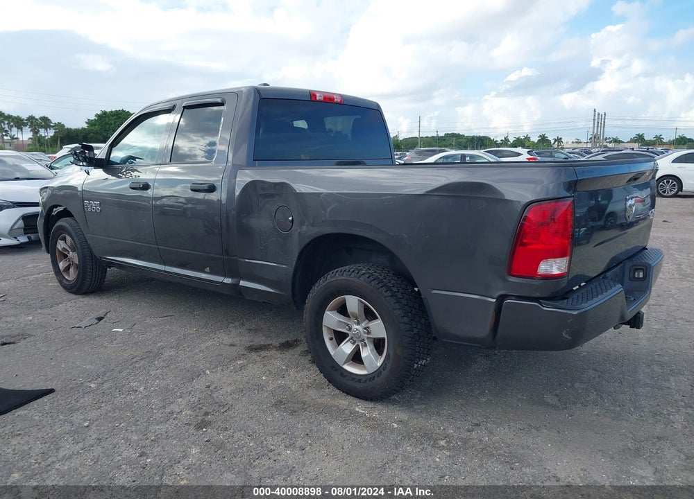 2018 RAM 1500 EXPRESS QUAD CAB 4X4 6'4 BOX VIN: 1C6RR7FG1JS342788