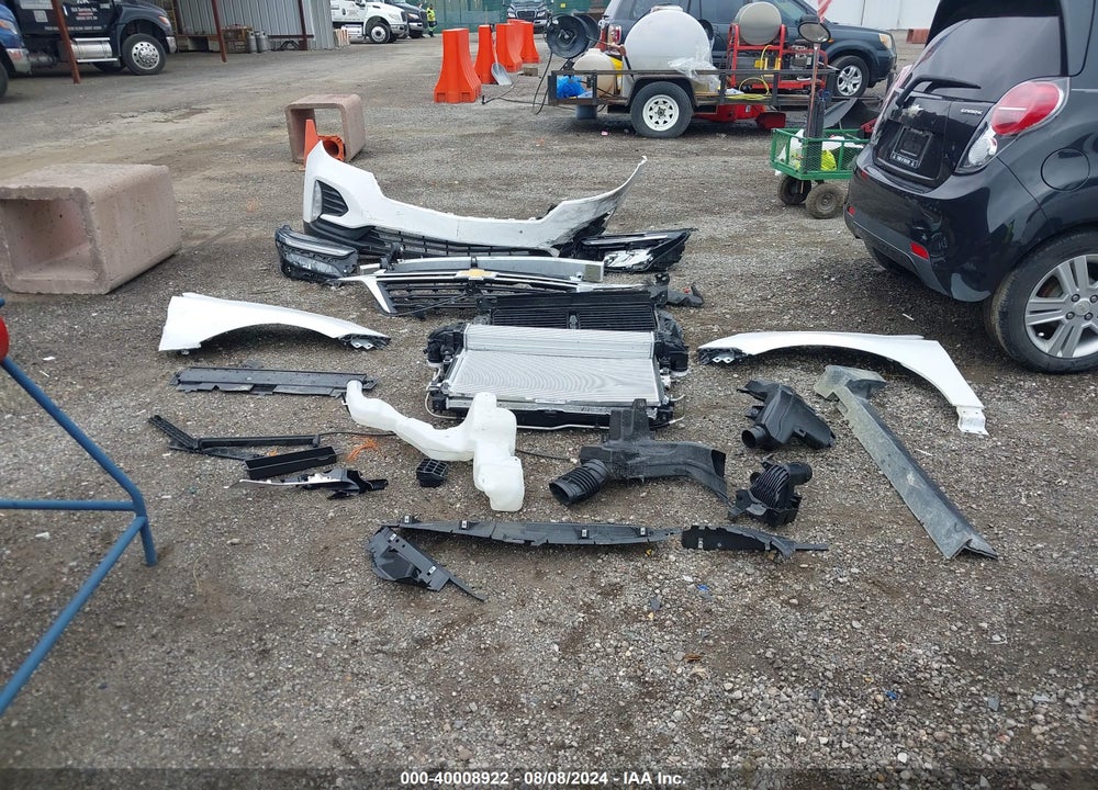2022 CHEVROLET EQUINOX VIN: 3GNAXUEV2NL214212