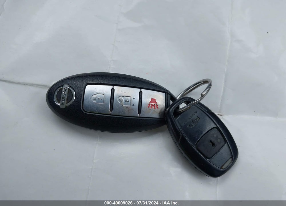 2011 NISSAN ROGUE SV VIN: JN8AS5MV2BW679677