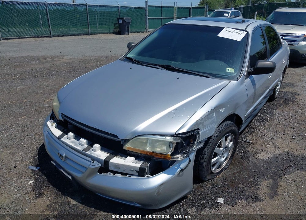 2002 HONDA ACCORD 2.3 SE VIN: 1HGCG56782A101909