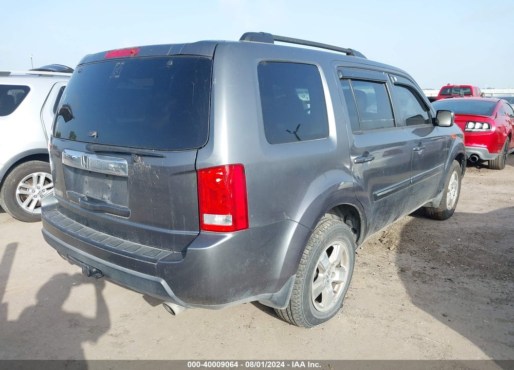 2011 HONDA PILOT VIN: 5FNYF3H46BB054417