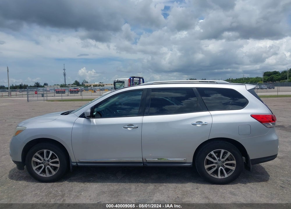 2013 NISSAN PATHFINDER SL VIN: 5N1AR2MN9DC675552