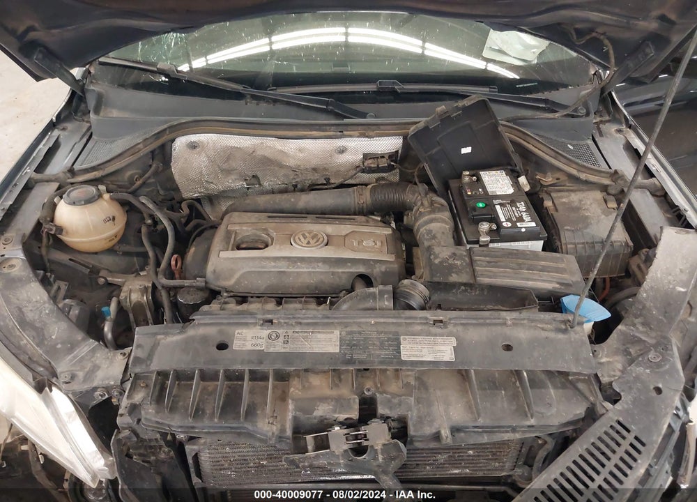 2011 VOLKSWAGEN TIGUAN SE VIN: WVGBV7AX2BW562749
