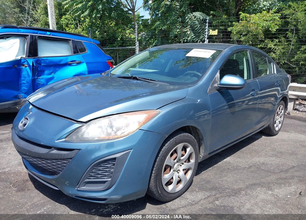 2011 MAZDA MAZDA3 VIN: JM1BL1UF3B1423835