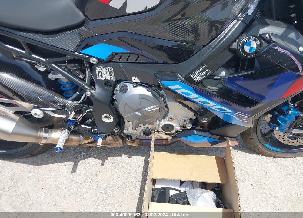 2024 BMW M 1000 R VIN: WB10E8309R6J98838