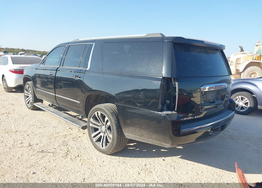 2018 GMC YUKON XL DENALI VIN: 1GKS2HKJXJR130442