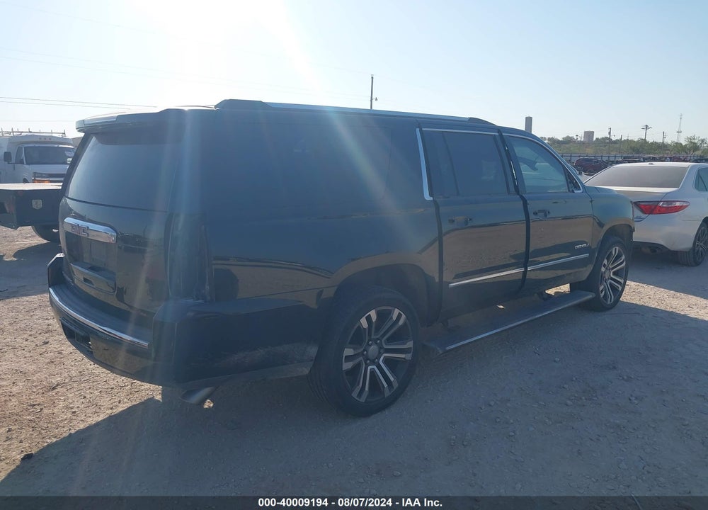 2018 GMC YUKON XL DENALI VIN: 1GKS2HKJXJR130442