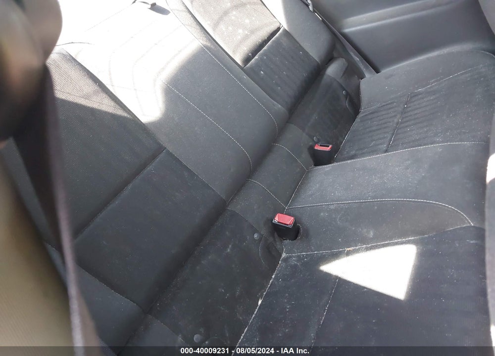2011 CHEVROLET CAMARO 1LS VIN: 2G1FE1ED4B9211894